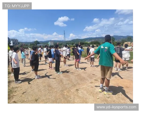 多地开展“干净夺冠”主题的青少年田径训练营